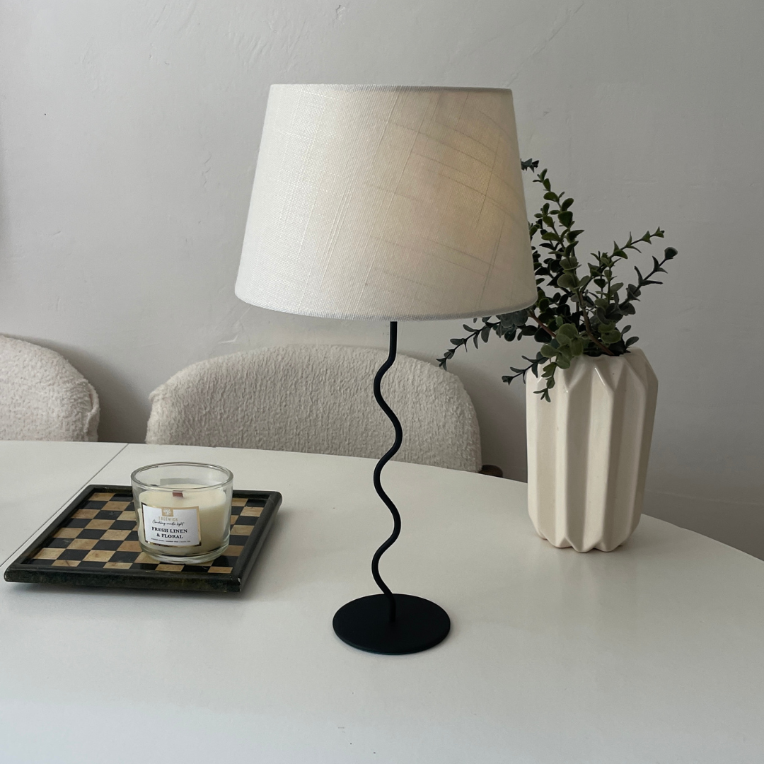 Stylischer Home Hack: DIY Tischlampe